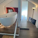 펜션 Behagliches Nurdachhaus Im Ferienhausgebiet 란겔샤임