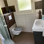 Behagliches Nurdachhaus Im Ferienhausgebiet 란겔샤임