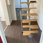 Prázdninový dům Behagliches Nurdachhaus Im Ferienhausgebiet *
