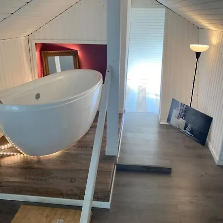 Semesterbostad Behagliches Nurdachhaus Im Ferienhausgebiet Langelsheim