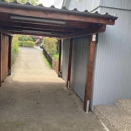 Behagliches Nurdachhaus Im Ferienhausgebiet