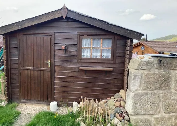 Behagliches Nurdachhaus Im Ferienhausgebiet